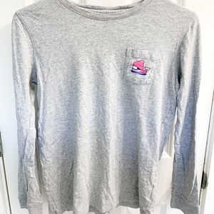 Grey vineyard vines snowboarding whale long sleeve